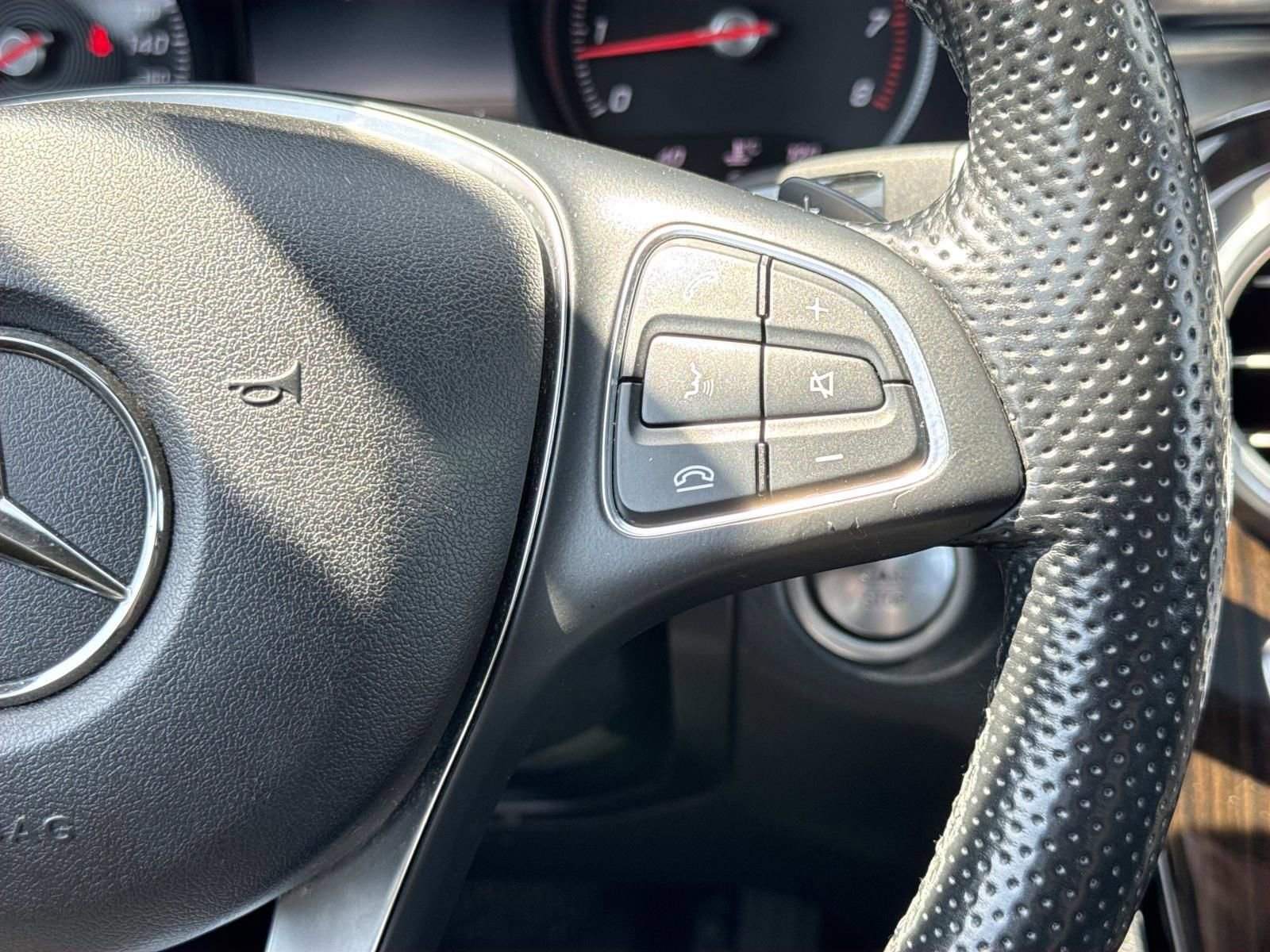 Used 2017 Mercedes-Benz GLC 300 4MATIC image 14