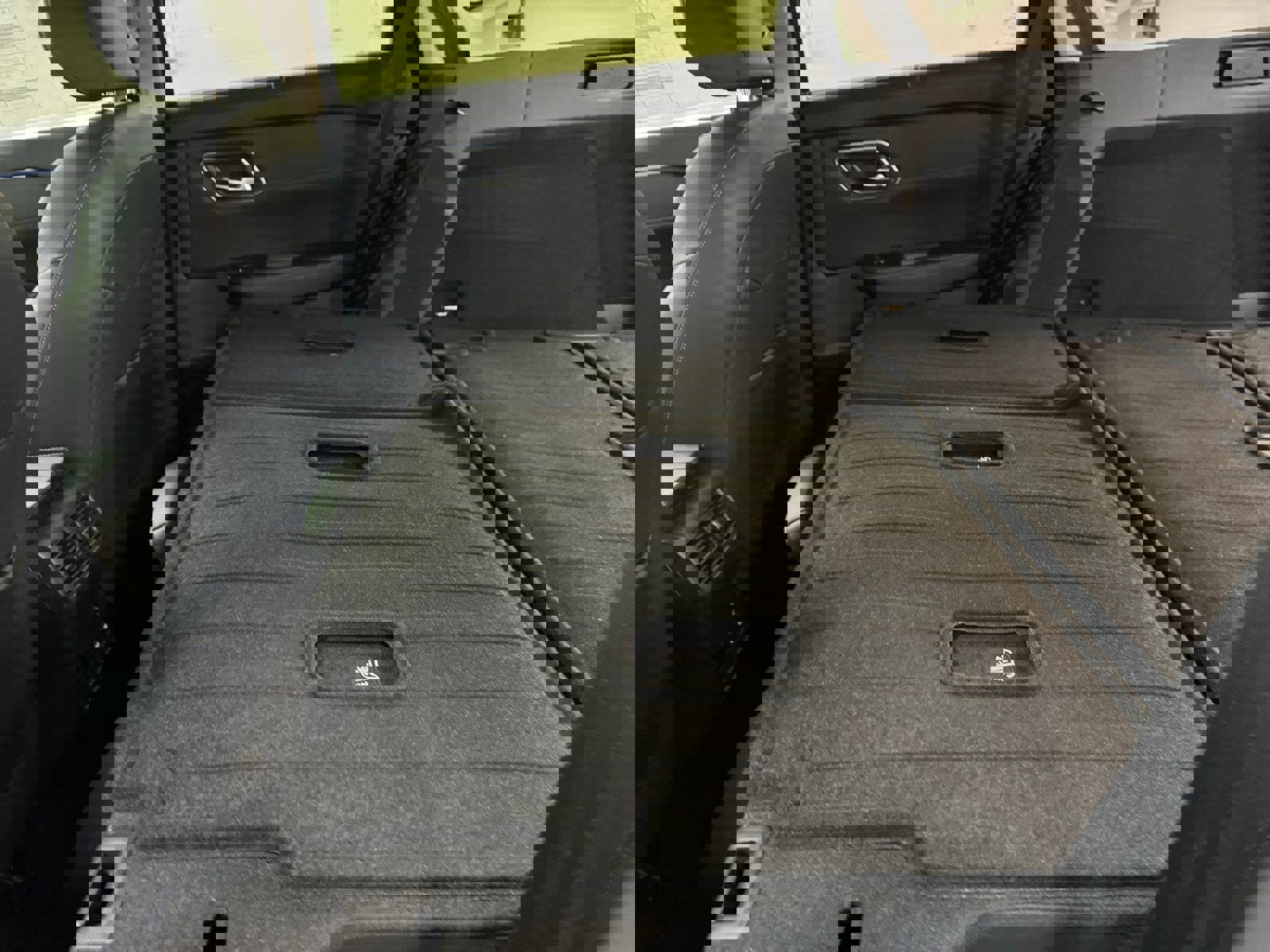 New 2025 Nissan Rogue Platinum w/ Tech Package image 32