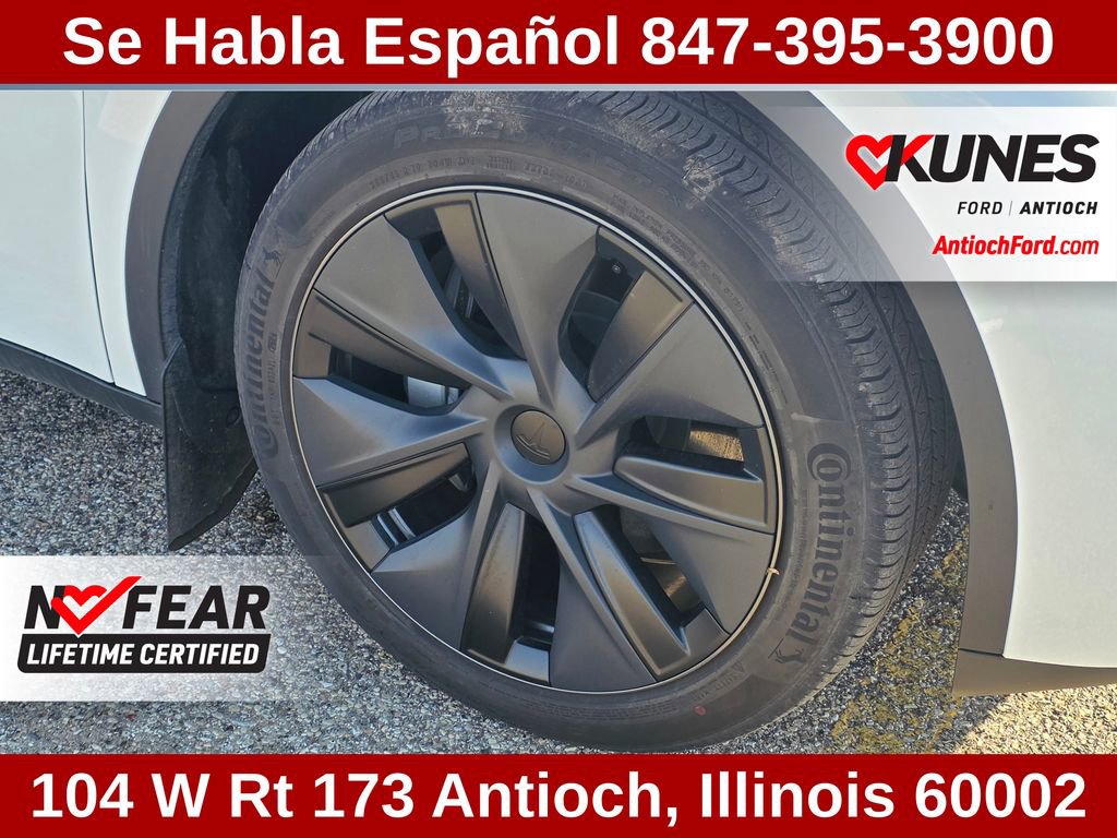 Used 2024 Tesla Model Y Long Range AWD/4WD image 11