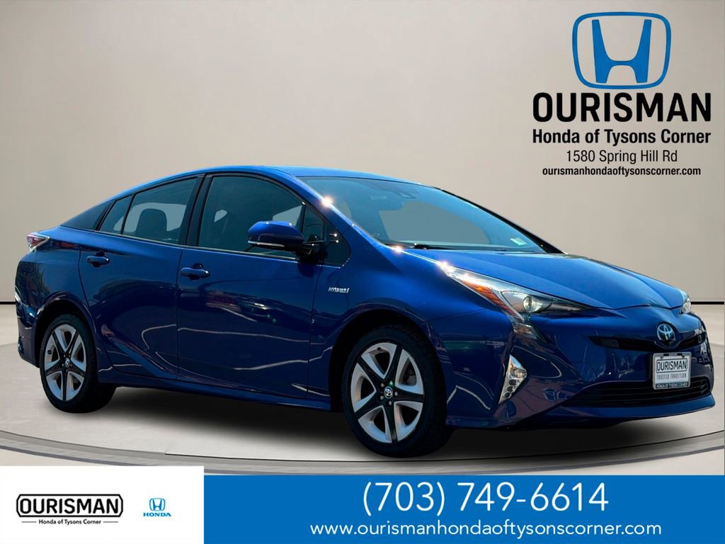 Used 2018 Toyota Prius Three Touring FWD image 1