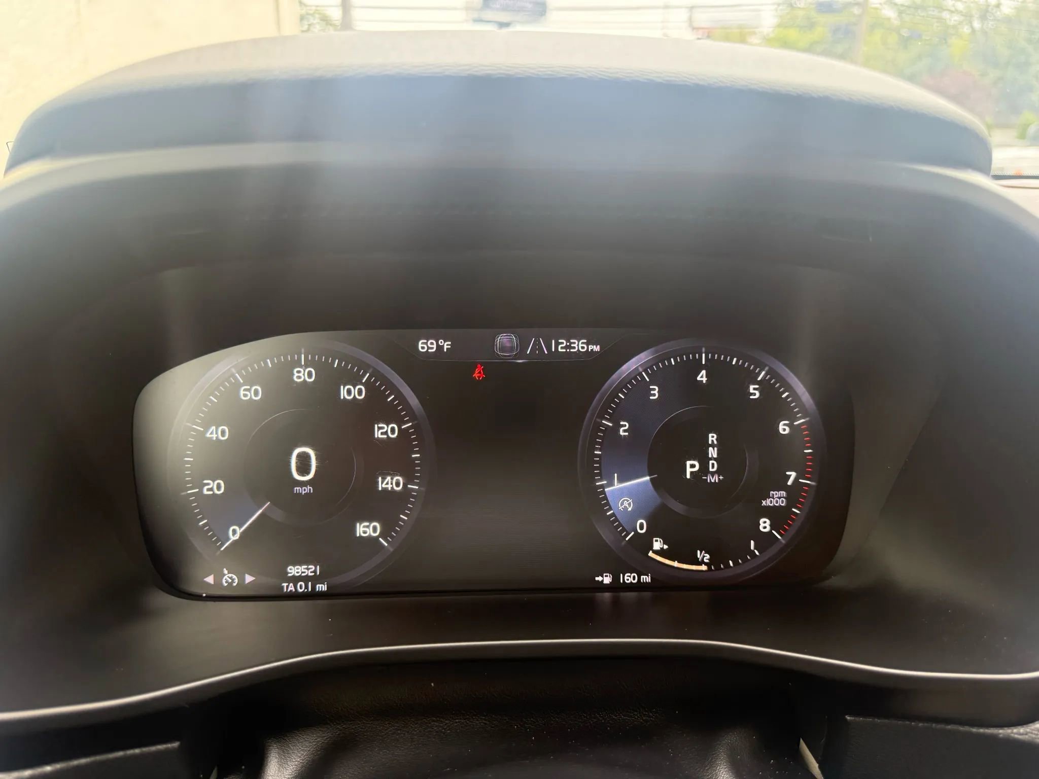 Used 2022 Volvo XC40 T5 Momentum image 10