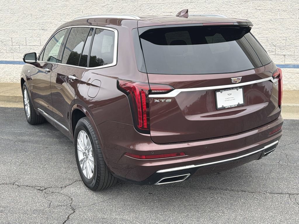 Used 2023 Cadillac XT6 Premium Luxury image 5