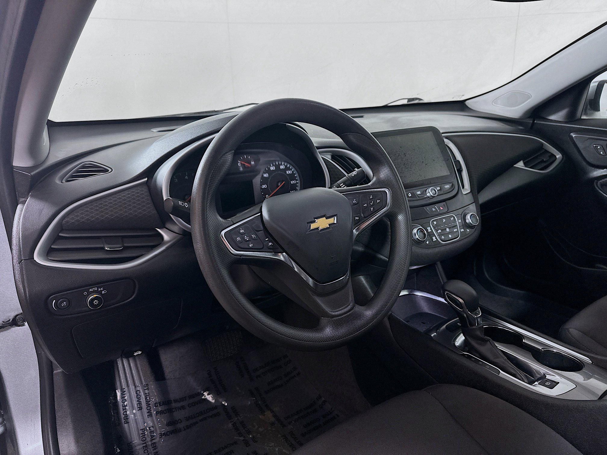 Used 2023 Chevrolet Malibu LT image 9