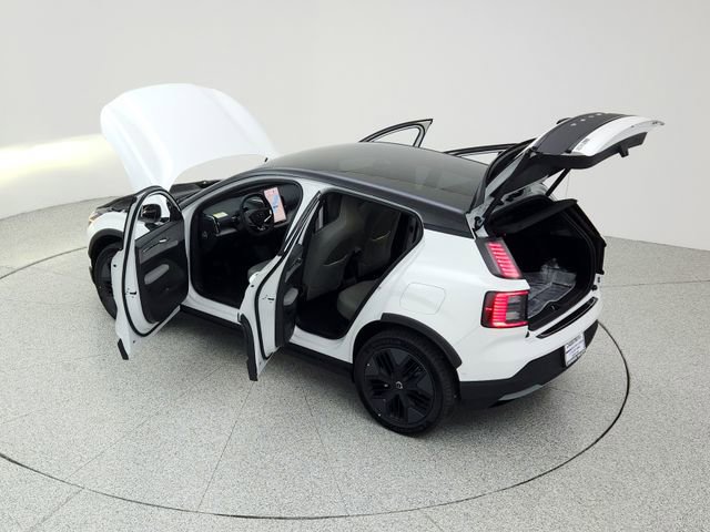New 2026 Volvo EX30 Cross Country Ultra image 20