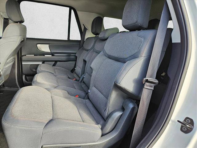 Certified 2025 Ford Expedition Active image 19