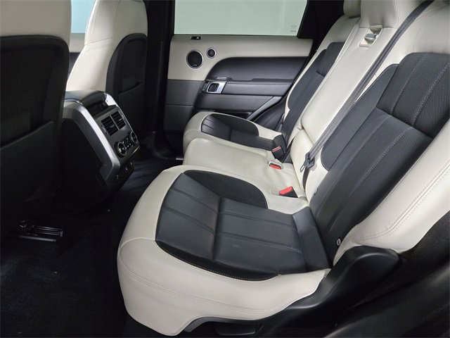 Used 2019 Land Rover Range Rover Sport HST image 12