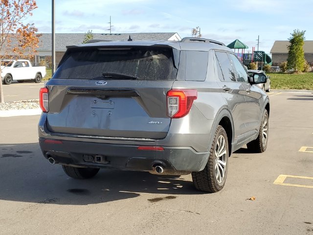 Used 2022 Ford Explorer ST-Line w/ Class IV Trailer Tow Package AWD/4WD image 4