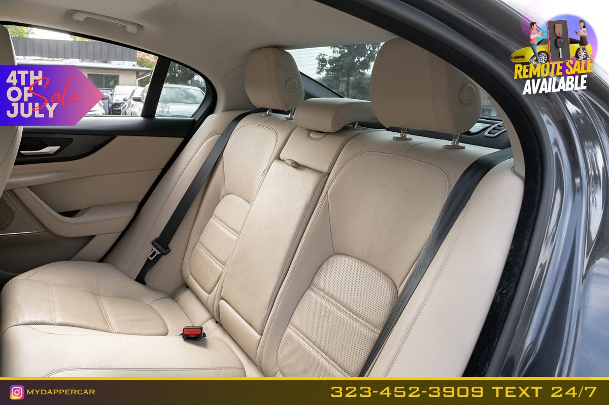 Used 2020 Jaguar XE S RWD image 16