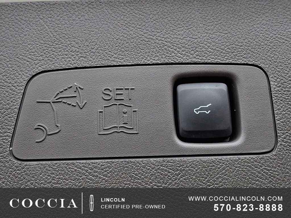Used 2022 Lincoln Corsair AWD w/ Equipment Group 101A image 29