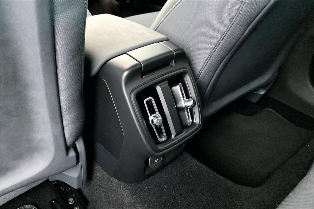 Used 2024 Polestar Polestar 2 AWD/4WD image 32