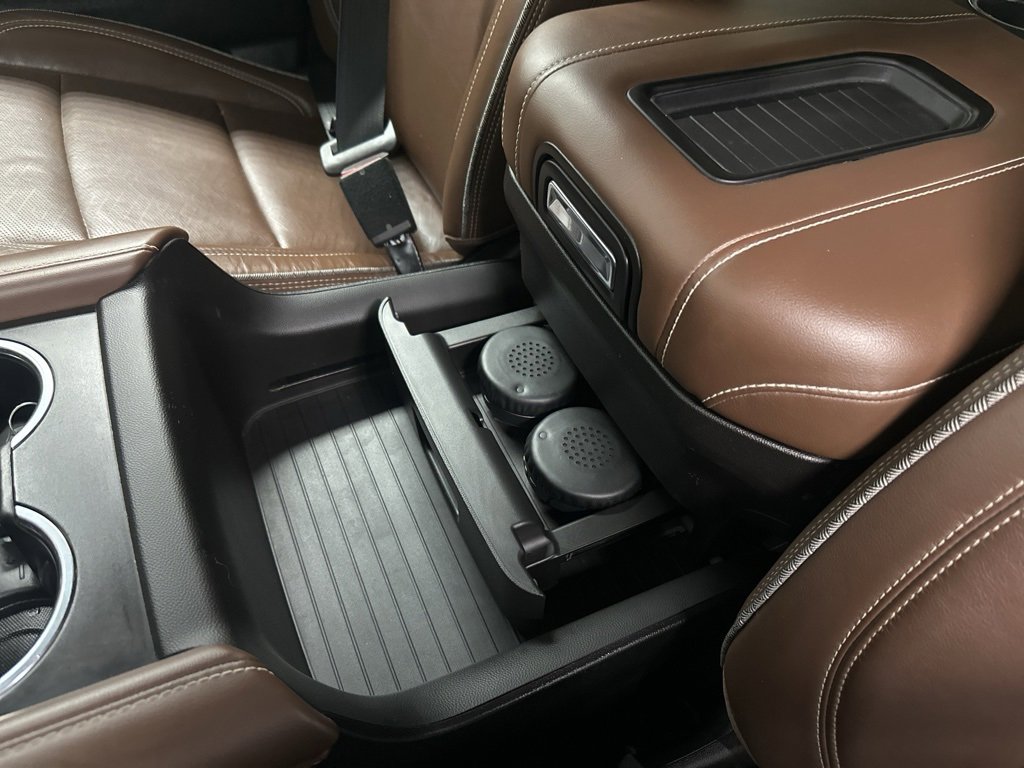 Used 2023 Chevrolet Suburban High Country image 24