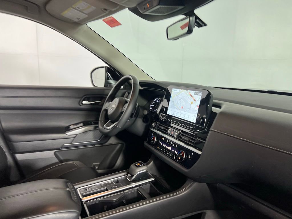 Used 2023 Nissan Pathfinder SL image 33
