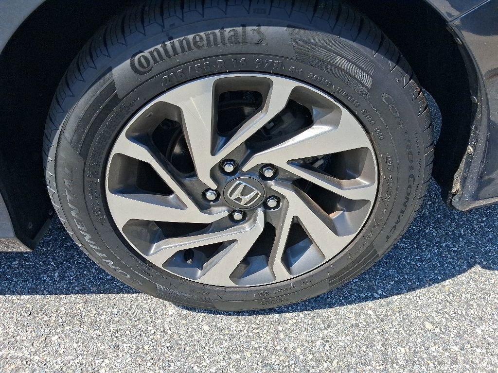Used 2016 Honda Civic EX image 9