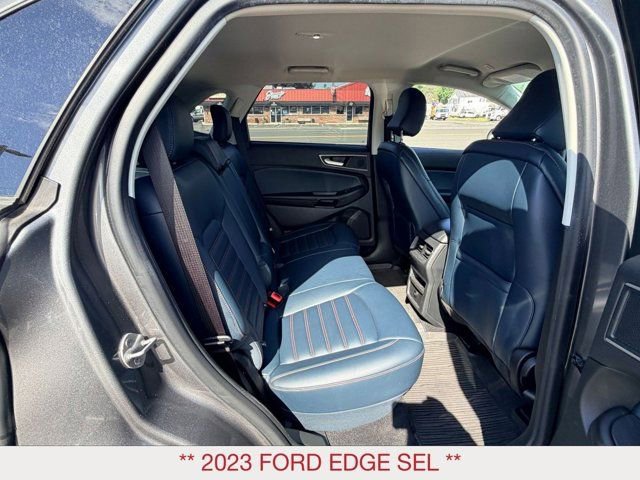 Used 2023 Ford Edge SEL w/ Sport Appearance Package AWD/4WD image 11