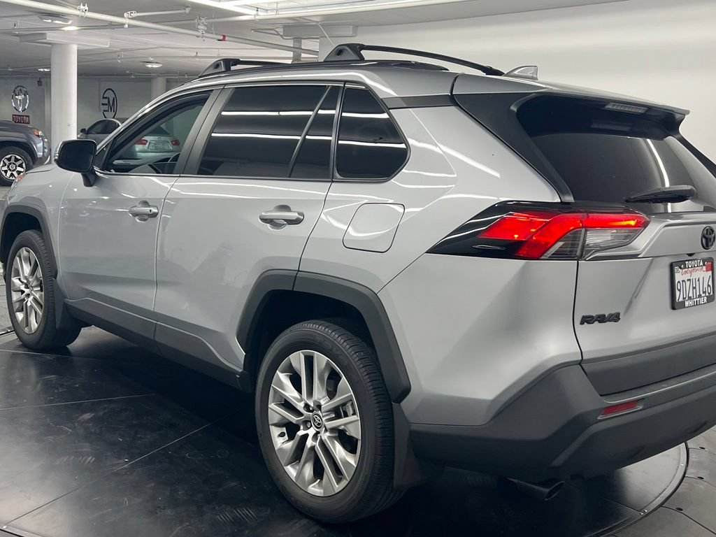Used 2022 Toyota RAV4 XLE Premium FWD image 4