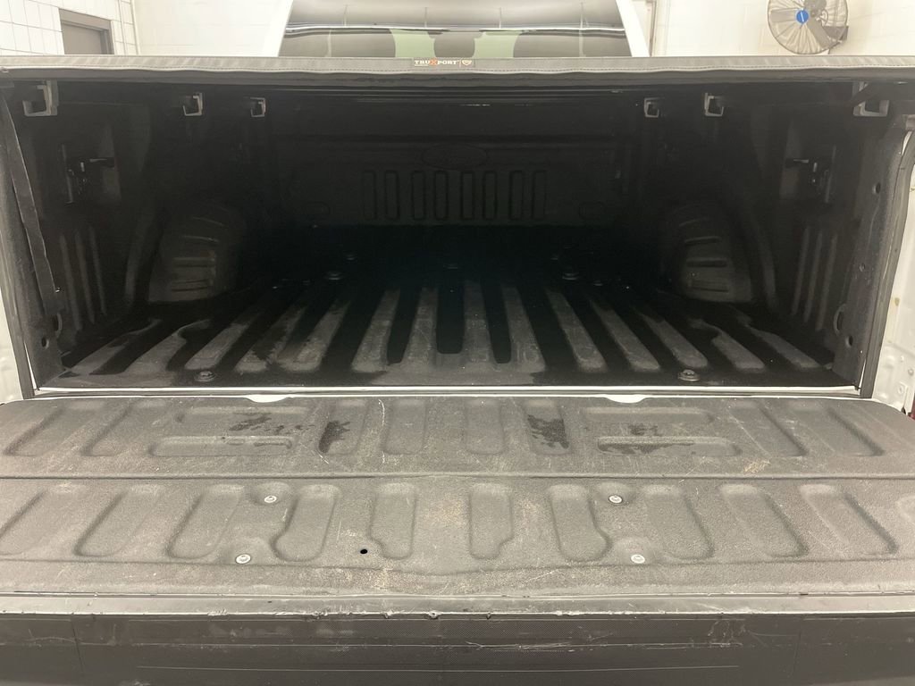 Used 2021 Ford F250 XLT w/ XLT Value Package AWD/4WD image 18