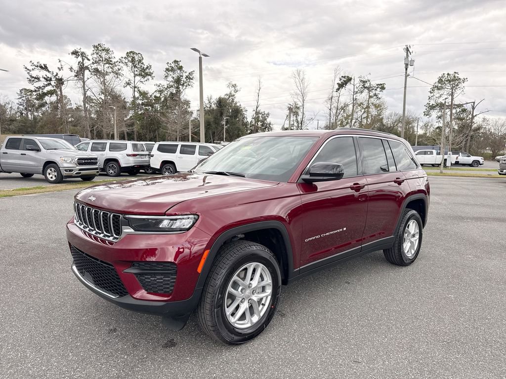 New 2026 Jeep Grand Cherokee Laredo image 7