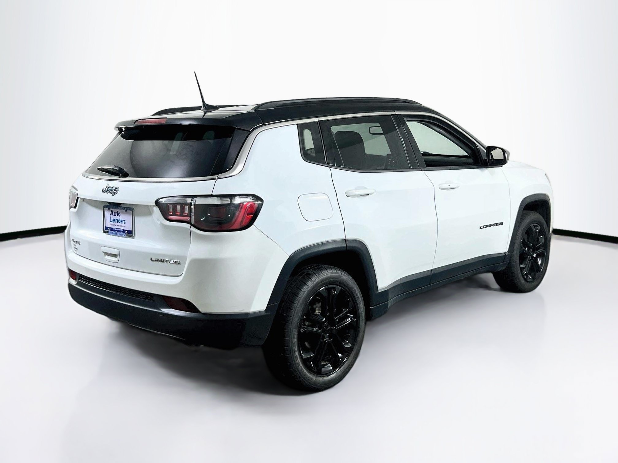 Used 2022 Jeep Compass Limited AWD/4WD image 5
