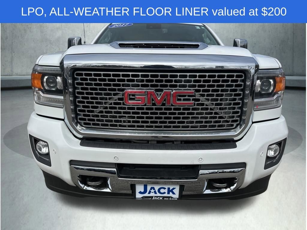 Used 2017 GMC Sierra 3500 Denali w/ Duramax Plus Package AWD/4WD image 11