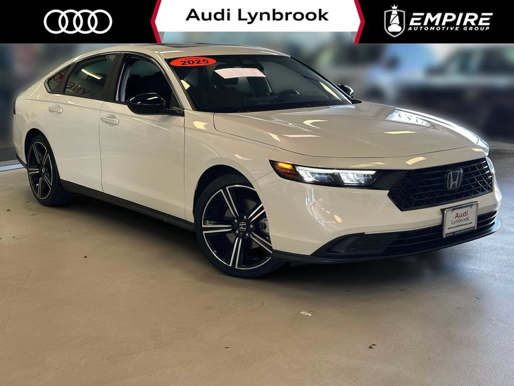 Used 2025 Honda Accord Sport image 1