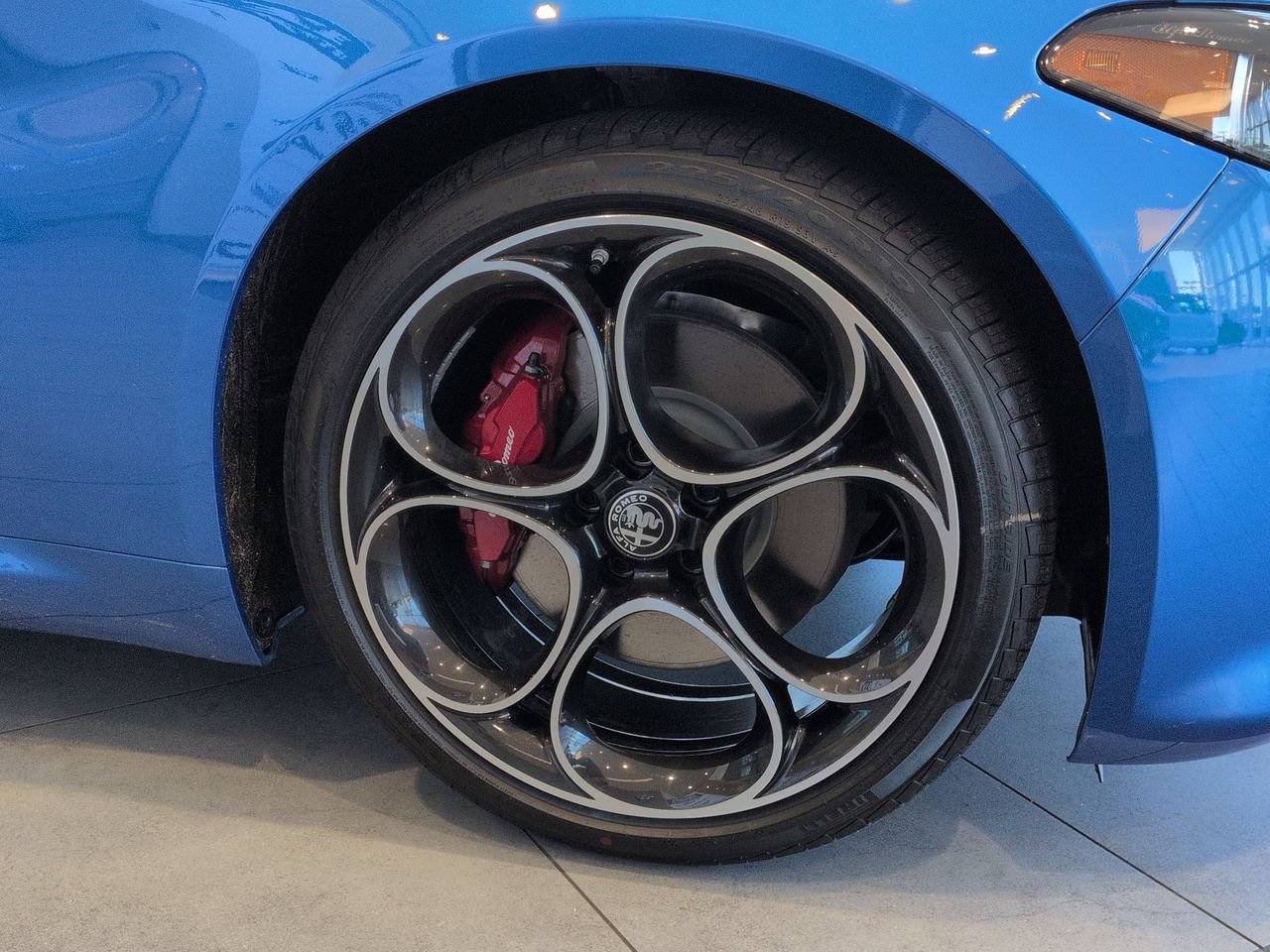 New 2026 Alfa Romeo Giulia w/ Driving Assist Package RWD image 9