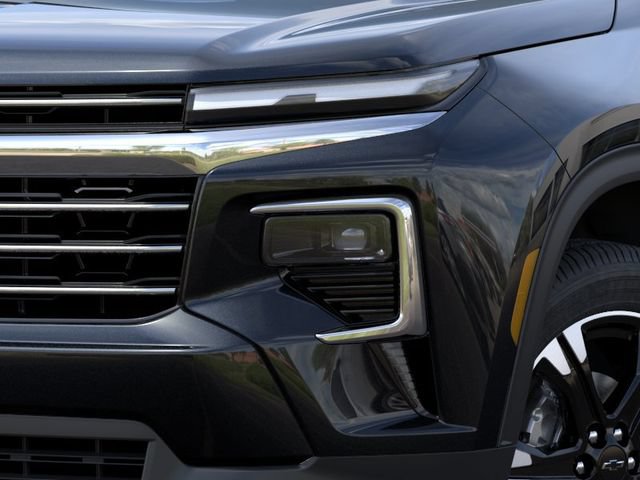 New 2027 Chevrolet Traverse LT w/ Sun and Wheel Package FWD image 10