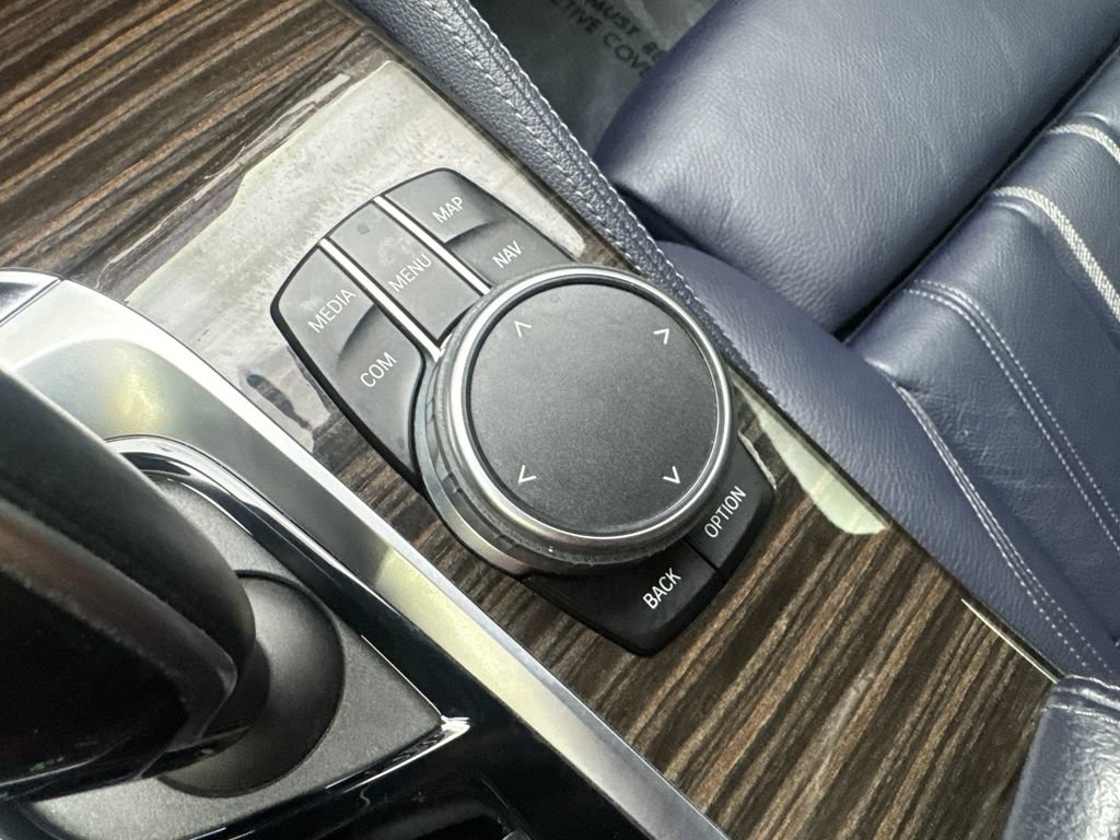 Used 2019 BMW 540i w/ Premium Package RWD image 70