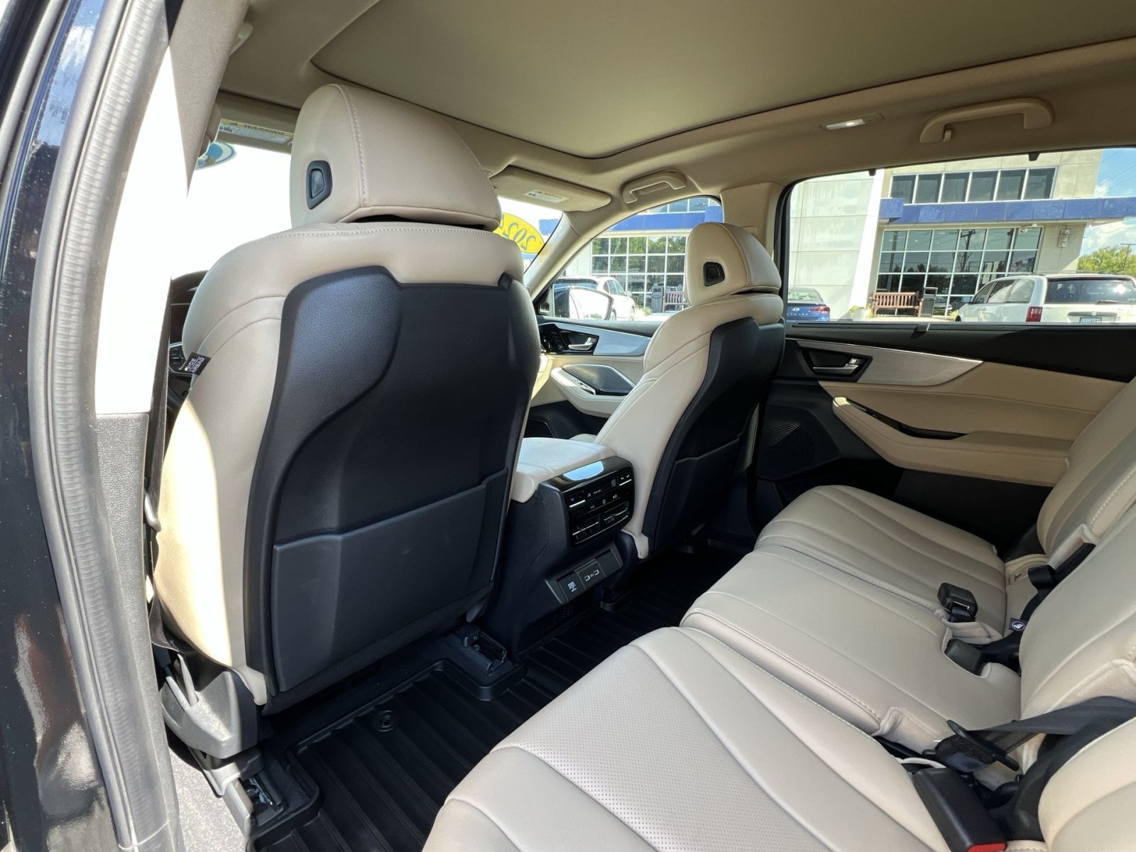 Certified 2024 Acura MDX w/ Technology Package AWD/4WD image 23