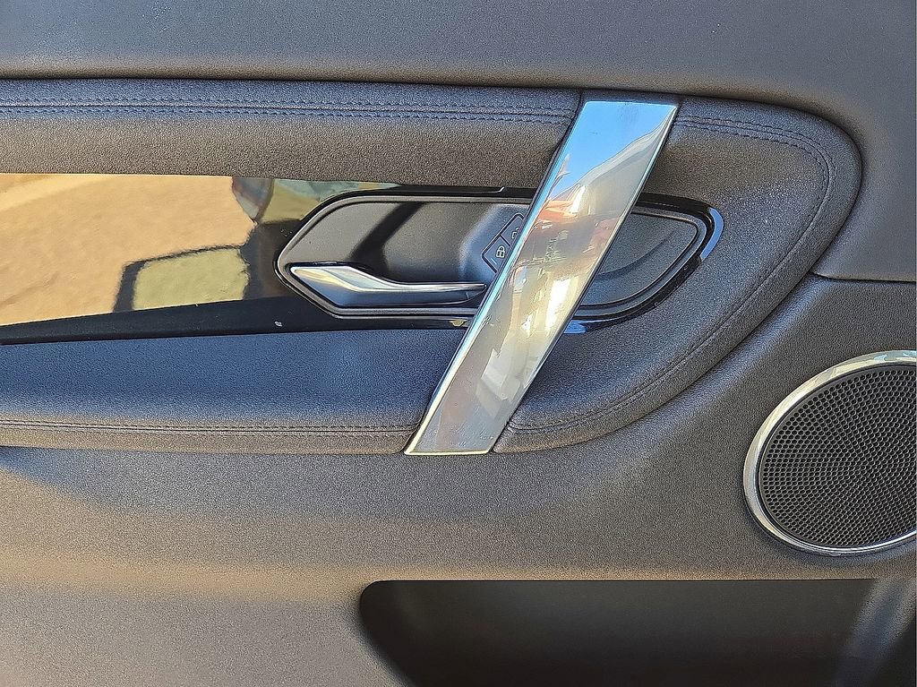 Used 2021 Land Rover Discovery Sport S image 24