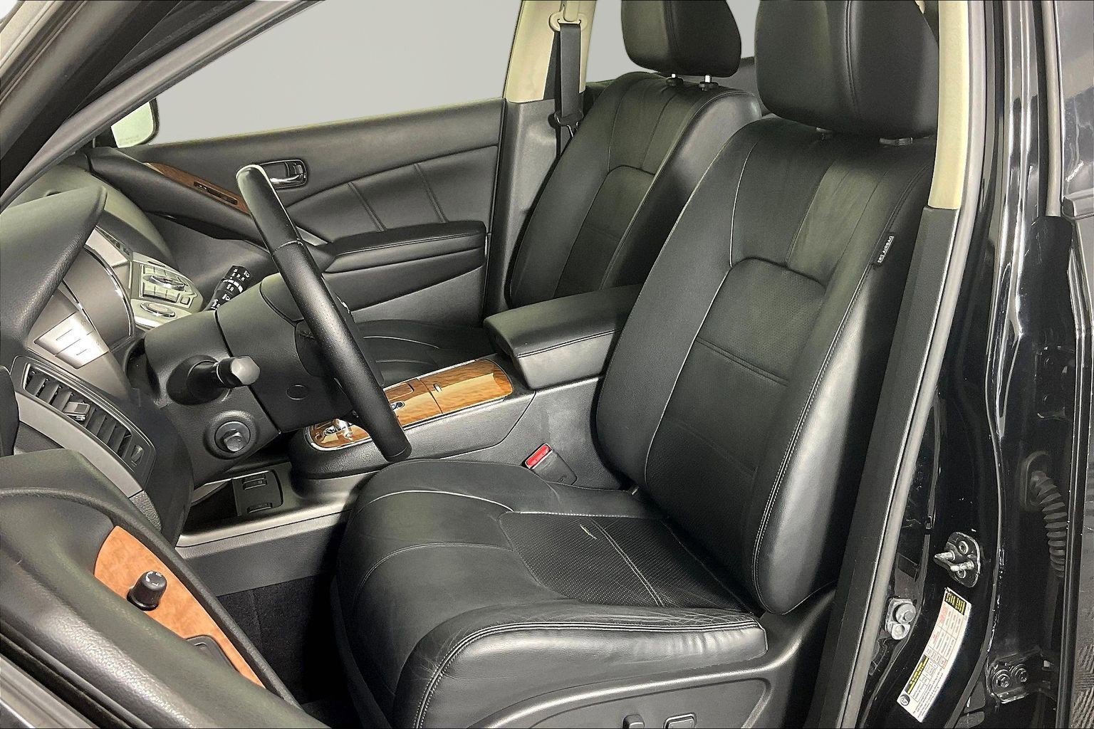 Used 2014 Nissan Murano LE w/ Platinum Edition Package image 22