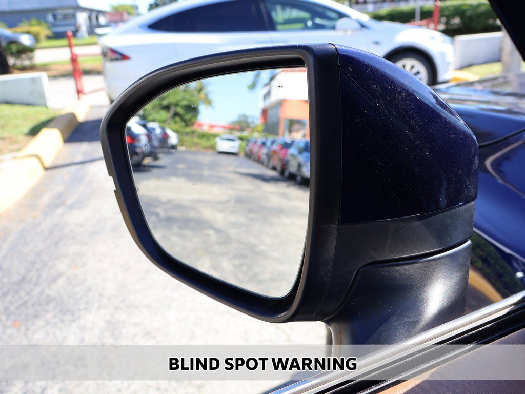 Used 2024 Nissan Pathfinder Platinum w/ Cargo Package image 7