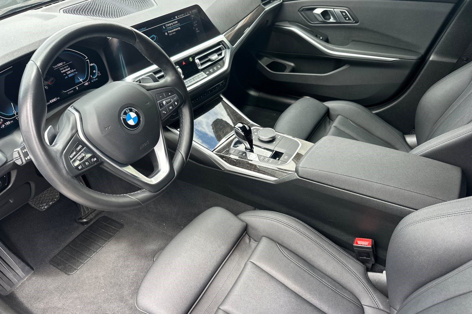 Used 2021 BMW 330e w/ Convenience Package RWD image 11