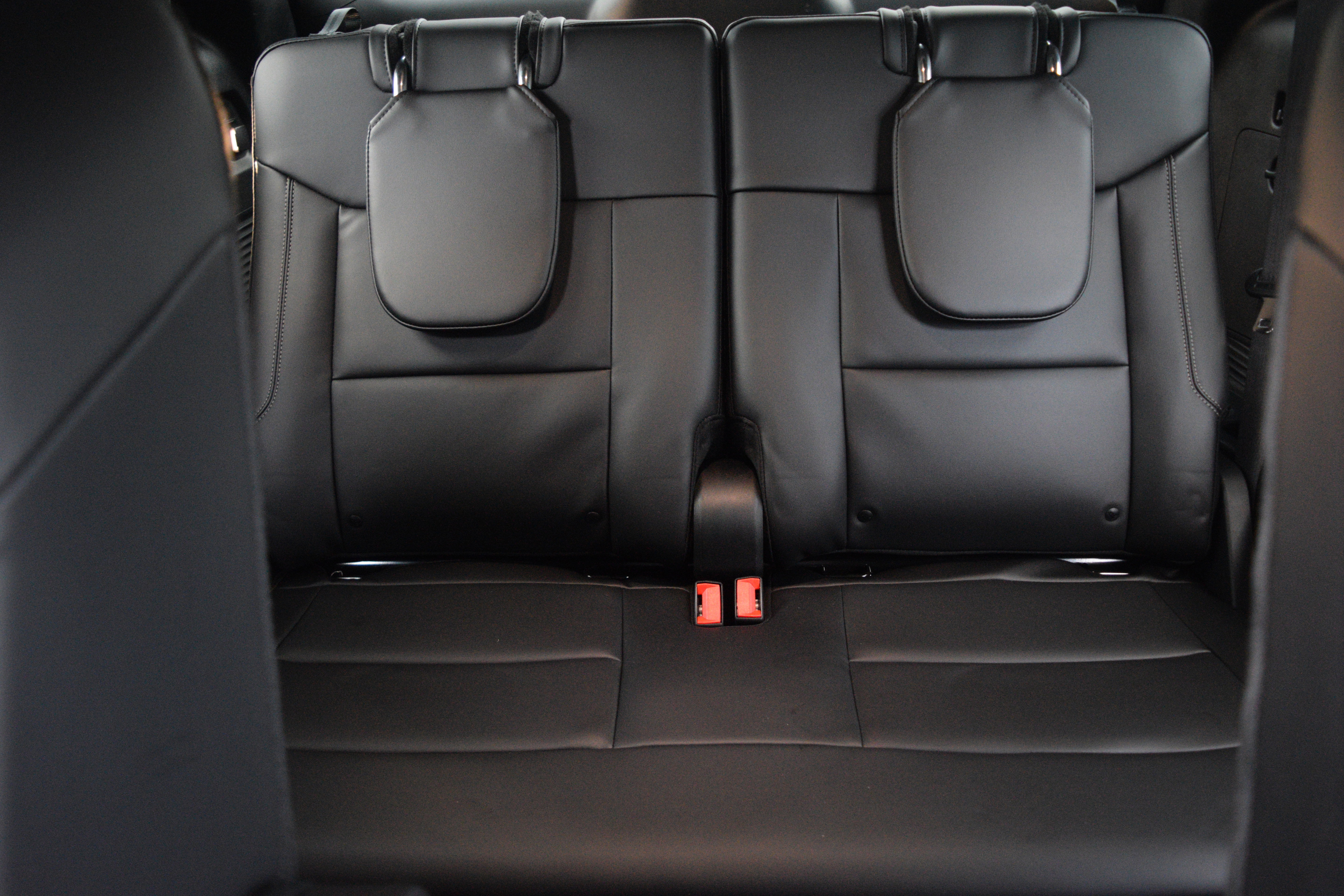 Used 2023 Ford Explorer XLT w/ Equipment Group 202A image 18