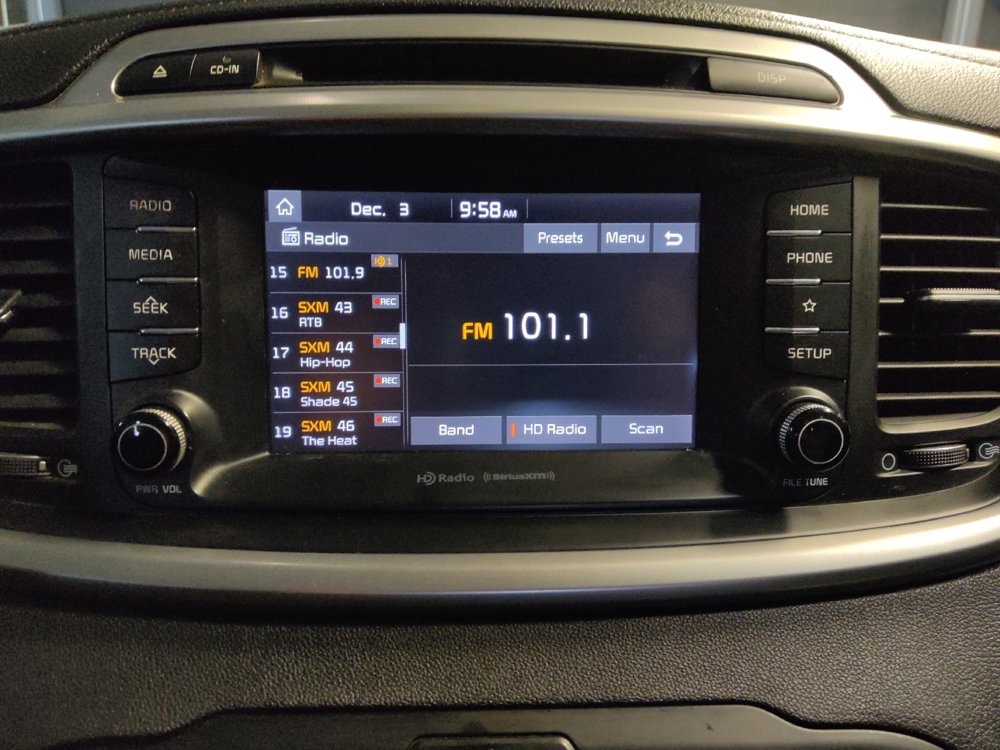 Used 2019 Kia Sorento EX image 25