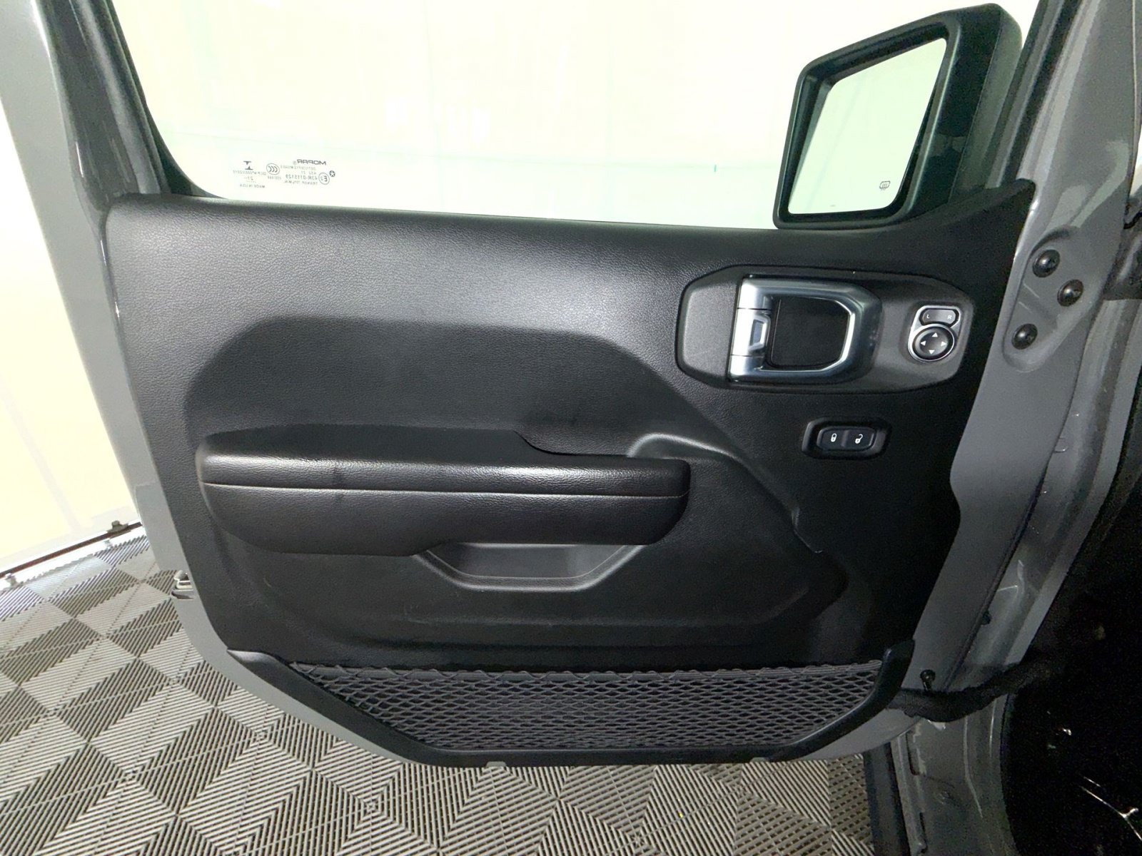 Used 2021 Jeep Gladiator Sport AWD/4WD image 15