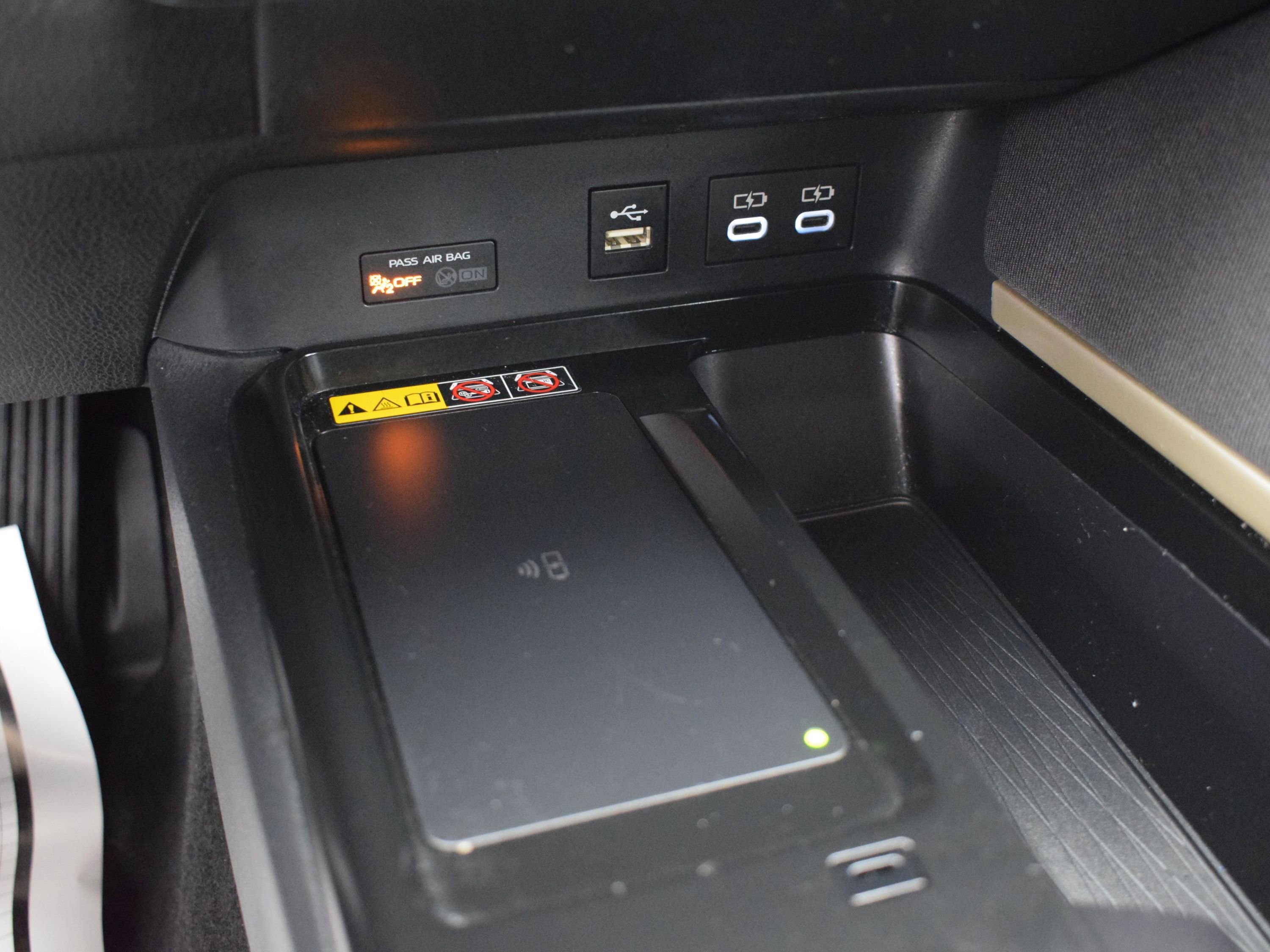 Used 2025 Toyota Camry LE image 15