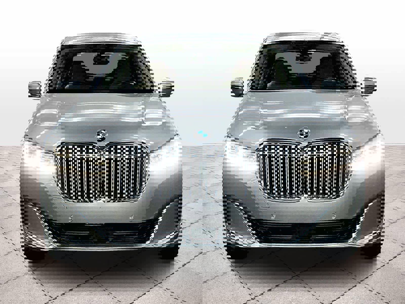 Used 2022 BMW 740i w/ Premium Package image 3