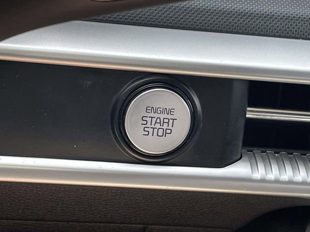 Used 2024 Kia K5 GT-Line image 31