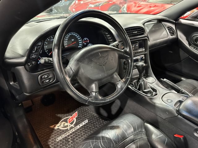 Used 2004 Chevrolet Corvette Convertible w/ Preferred Equipment Group RWD image 10