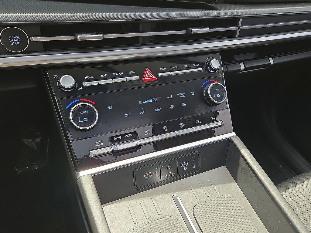Used 2025 Hyundai Santa Fe XRT image 27
