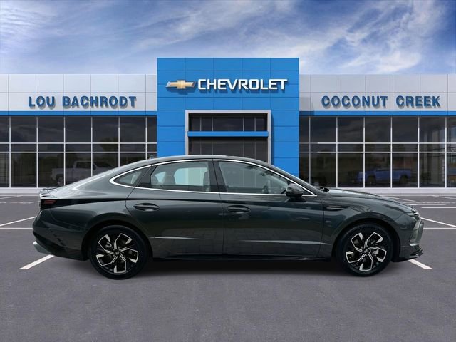 Used 2025 Hyundai Sonata SEL FWD image 9