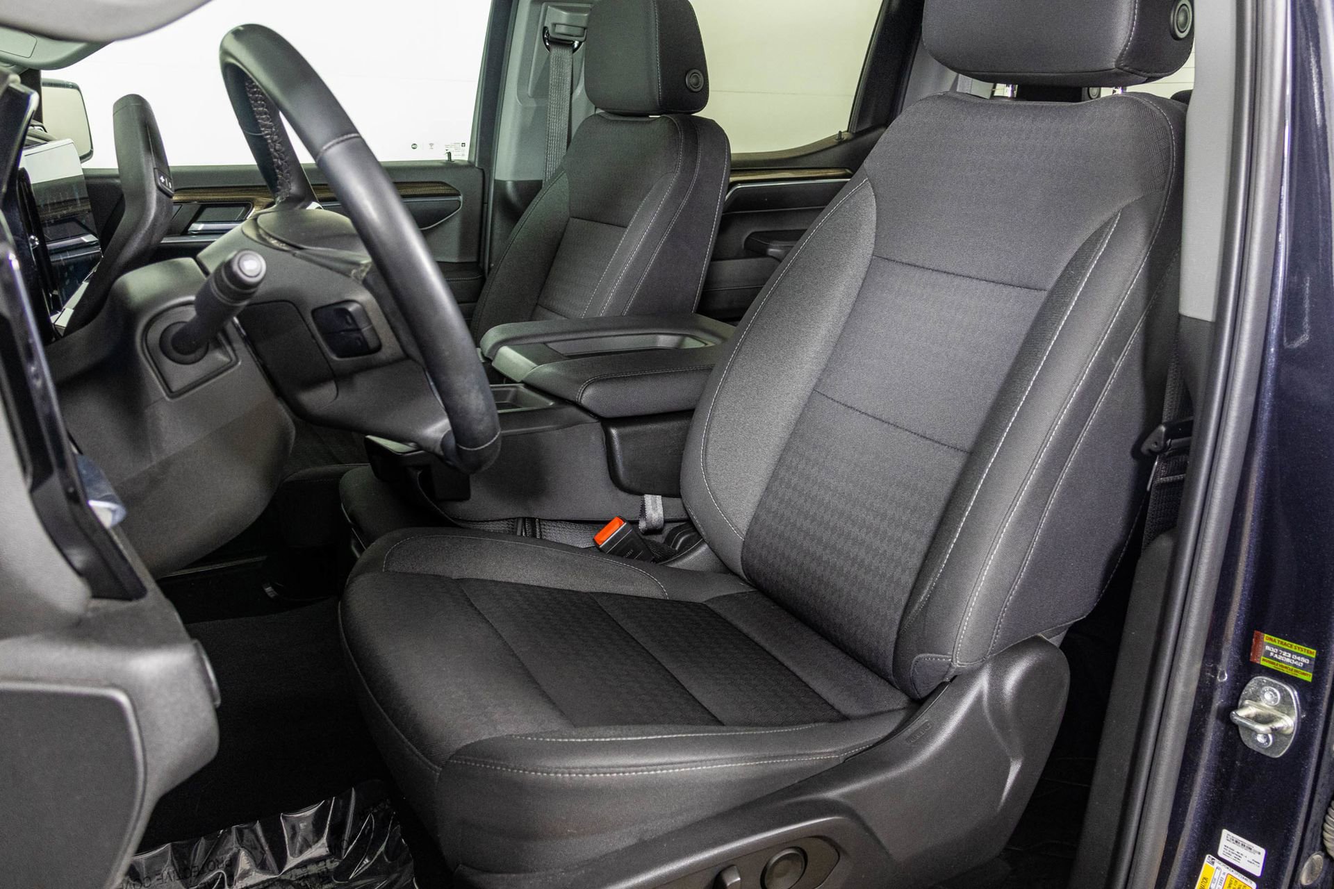 Used 2023 Chevrolet Silverado 1500 LT image 21