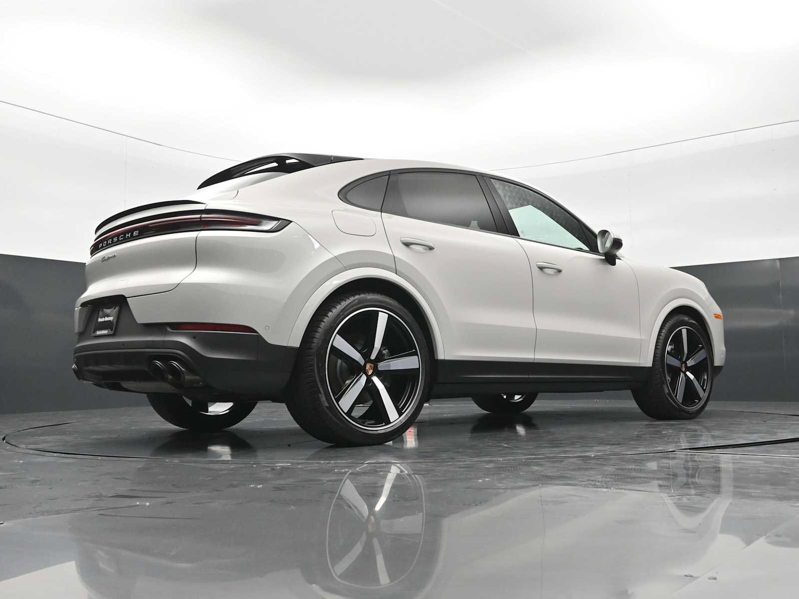 Certified 2026 Porsche Cayenne Coupe AWD/4WD image 43