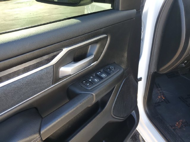 Used 2022 RAM 1500 Big Horn AWD/4WD image 12