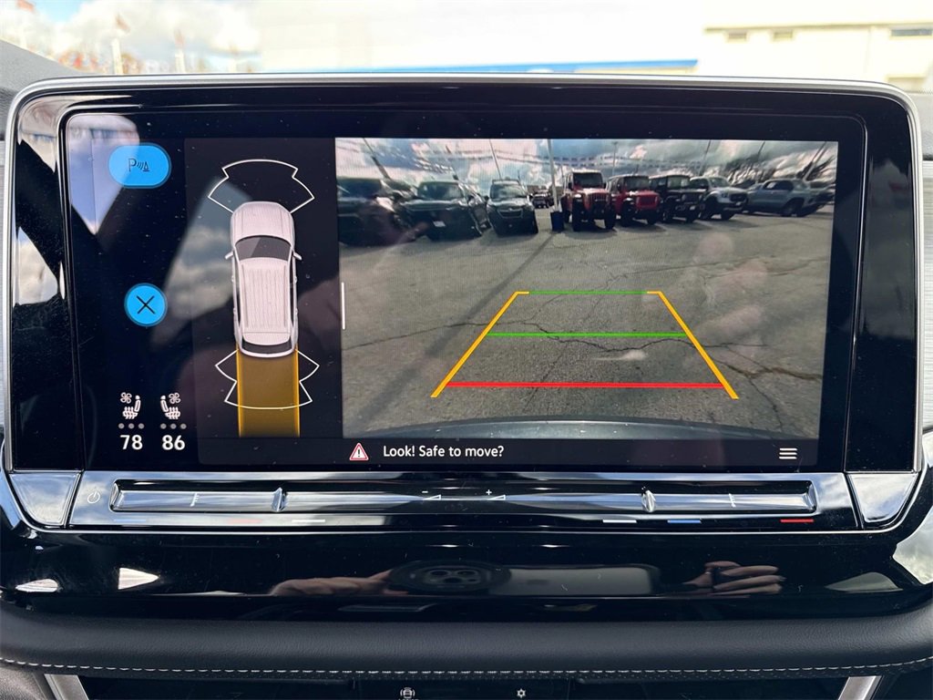 Used 2025 Volkswagen Atlas Cross Sport SE image 18