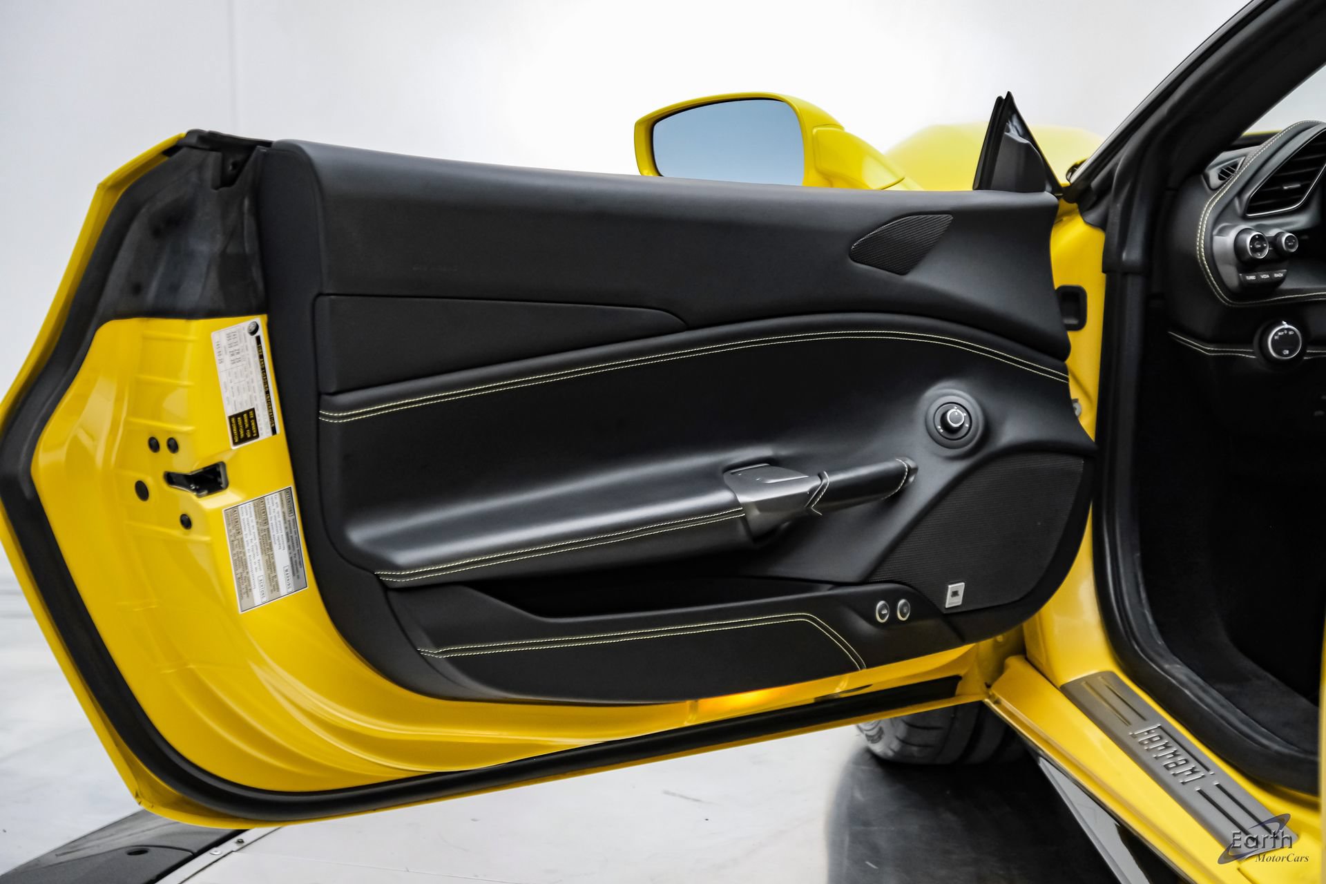 Used 2019 Ferrari 488 GTB RWD image 93