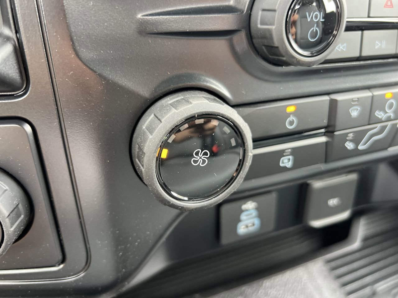 New 2026 Ford F250 XL w/ XL Chrome Package image 26