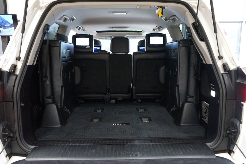 Used 2017 Lexus LX 570 4WD w/ Luxury Package image 69