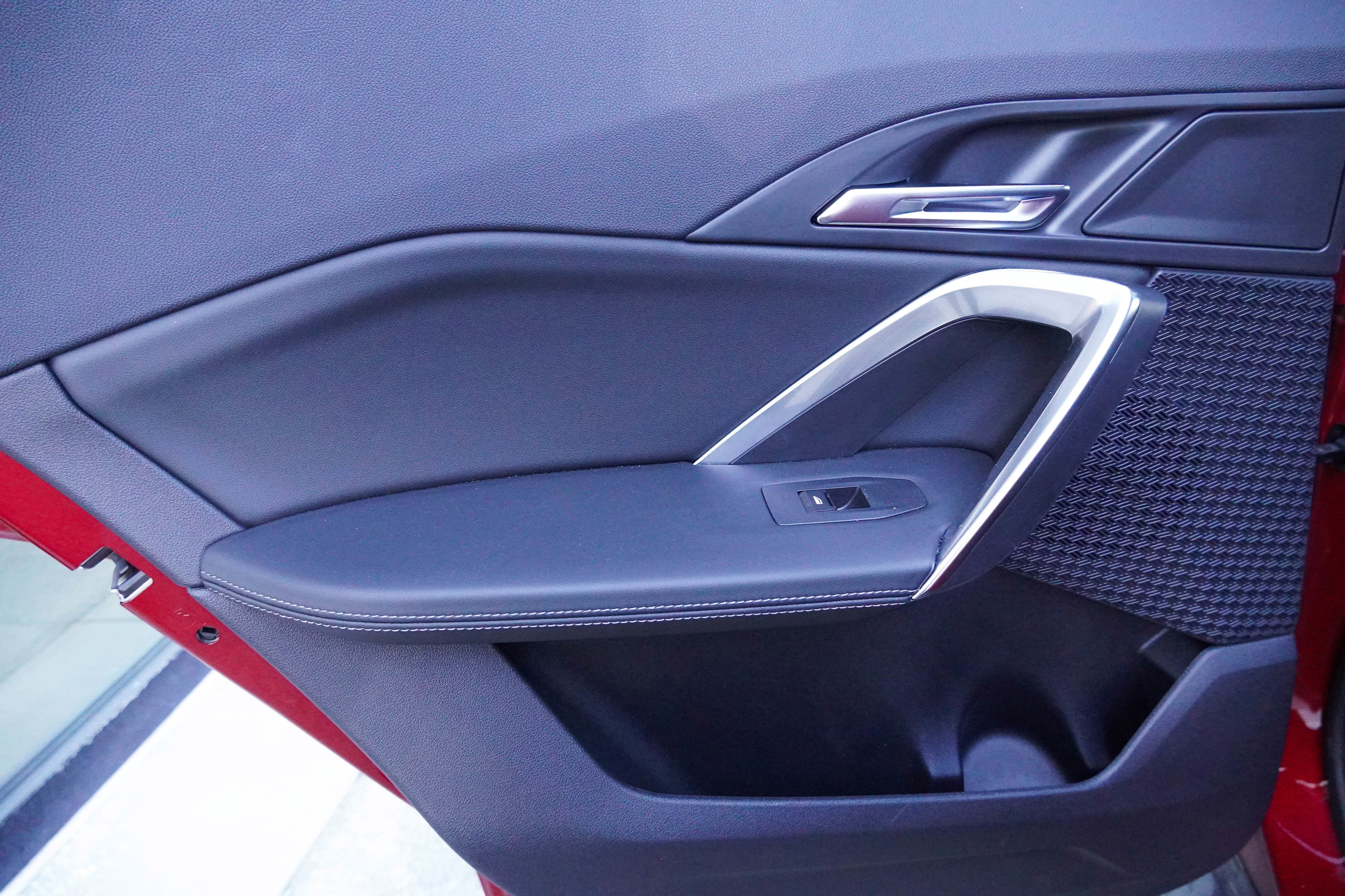 Certified 2025 BMW X2 xDrive28i image 30