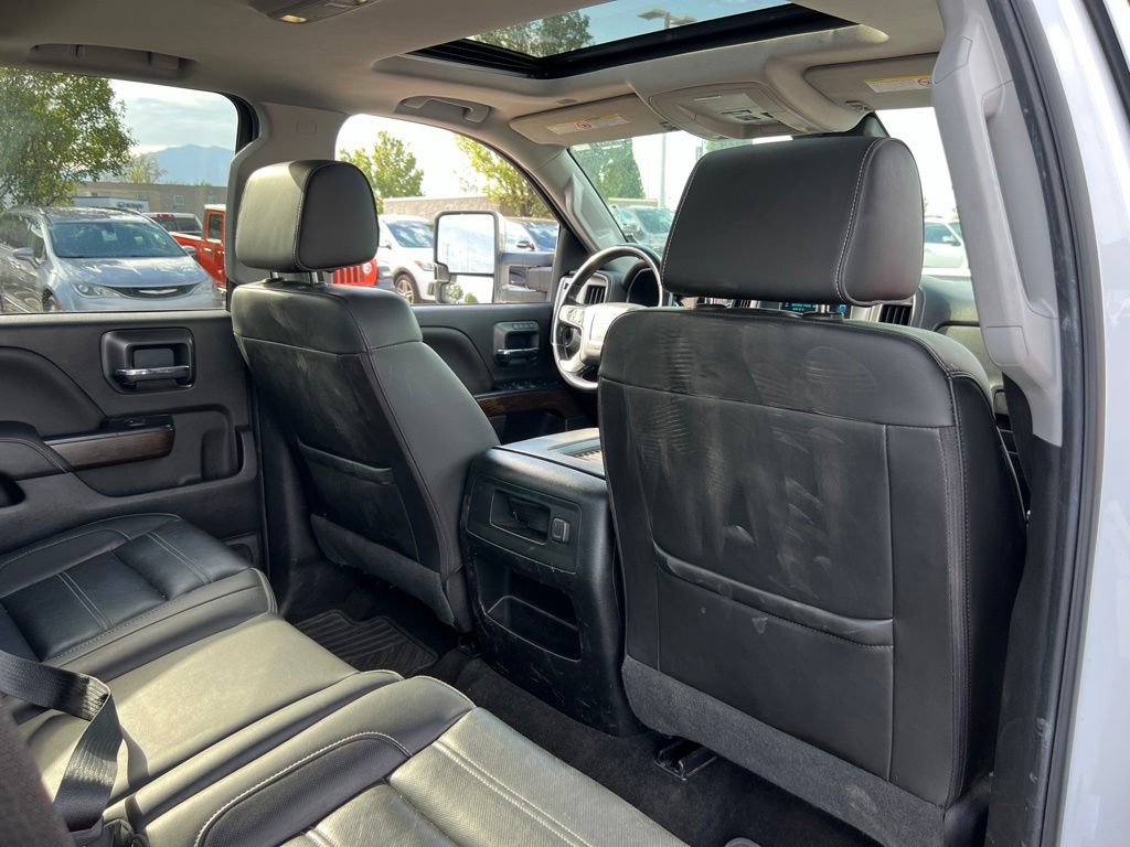 Used 2018 GMC Sierra 2500 Denali w/ Duramax Plus Package AWD/4WD image 21